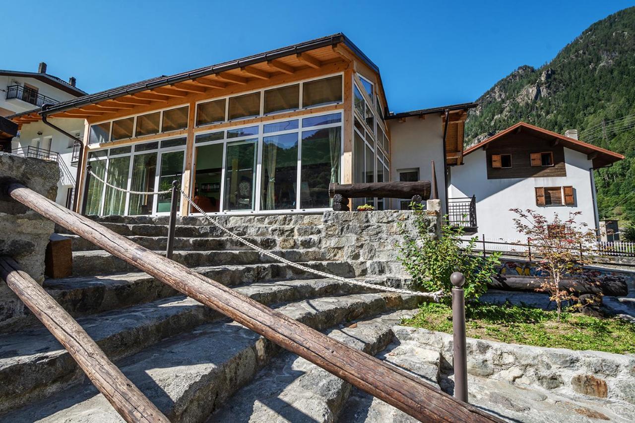 - Bormio - Livigno - Santa Caterina - Stelvio * Sondalo