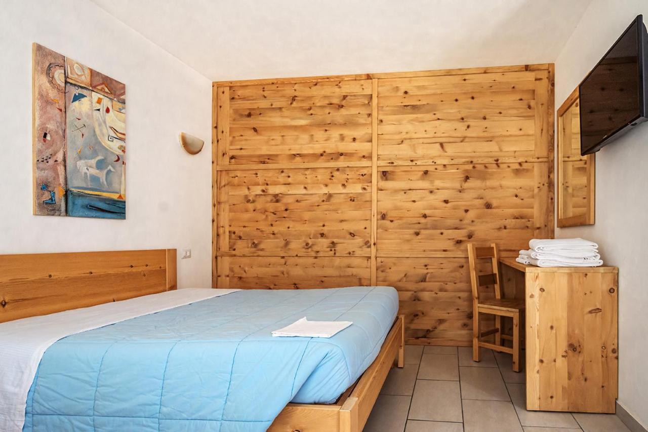 - Bormio - Livigno - Santa Caterina - Stelvio *